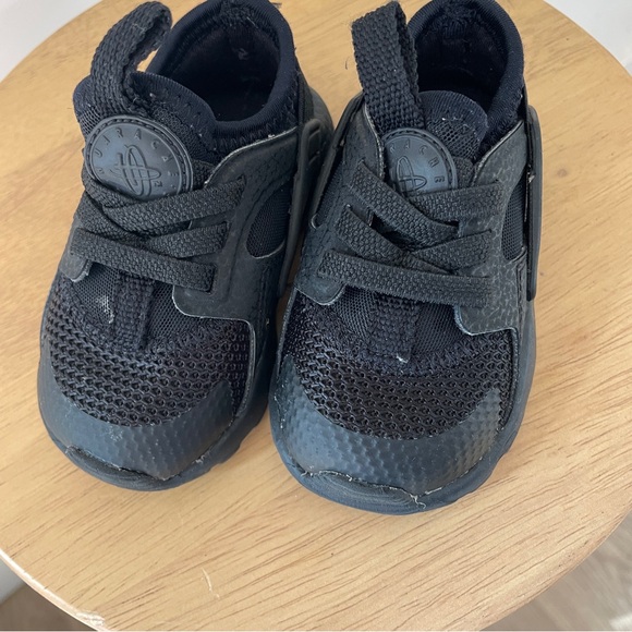 Nike Huarache Run (TD) size 4c - Picture 2 of 5